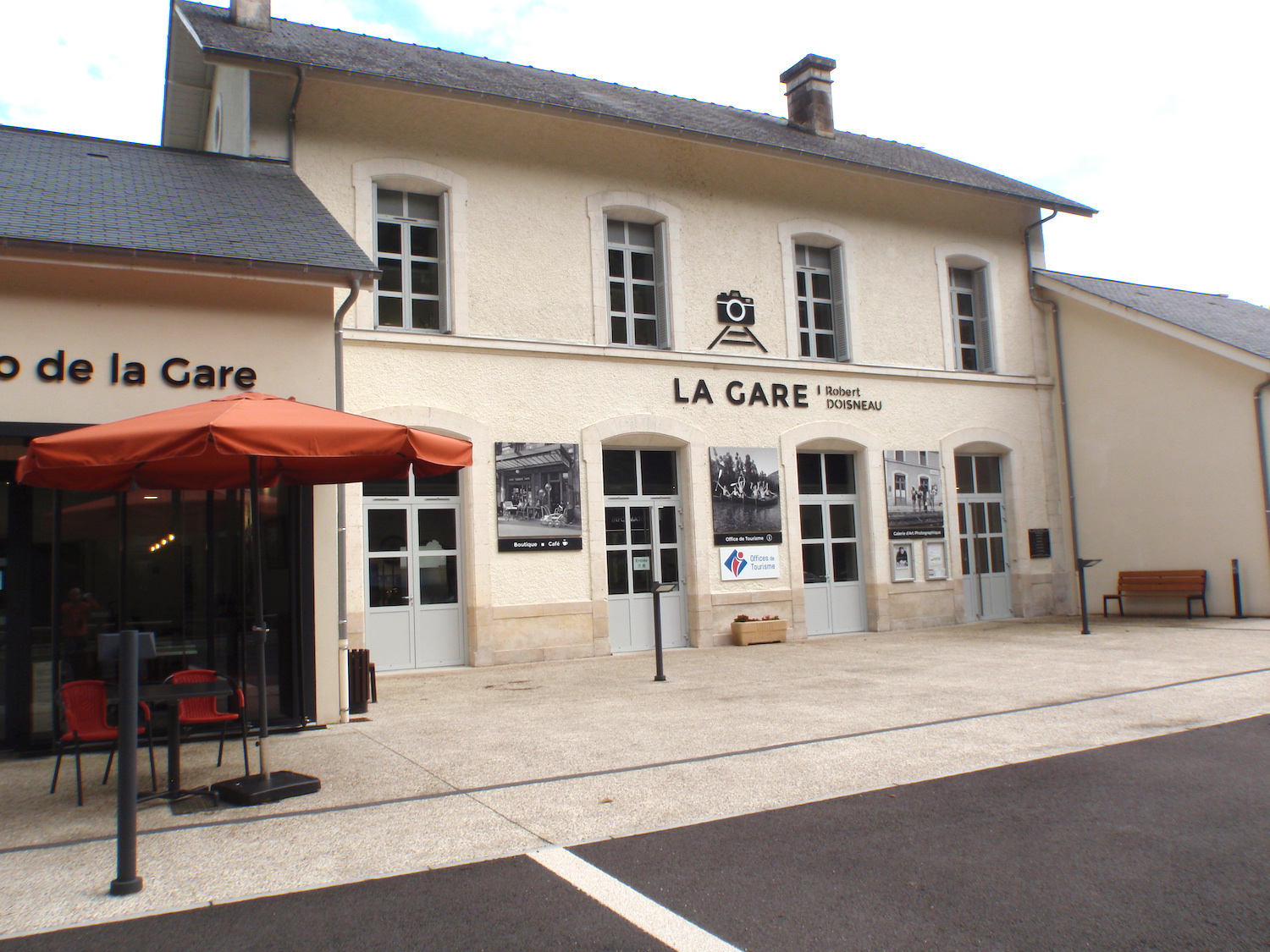 La Gare Robert Doisneau